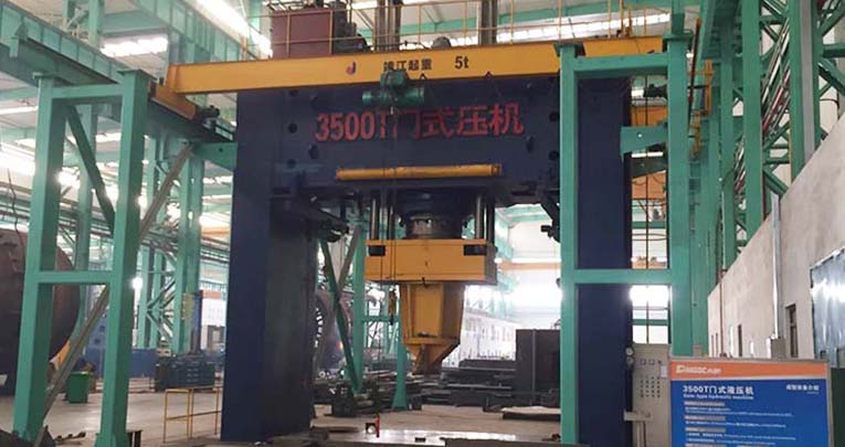 Gantry hydraulic press